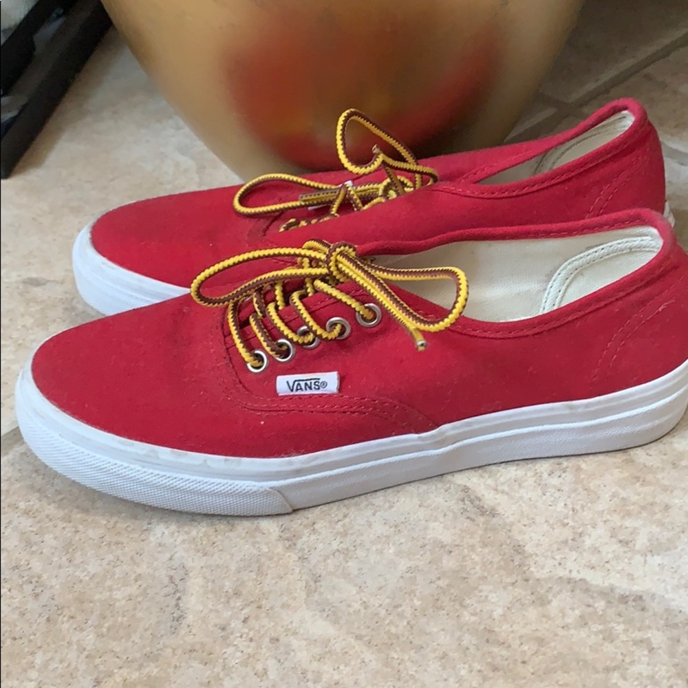 Vans - Picture 2 of 3
